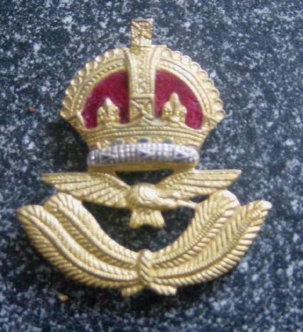 British W.R.A.F. Officers Badge Womens Royal Air Force