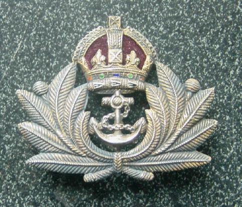 British RN Royal Navy Officer Pattern Metal Cap Badge GVIR