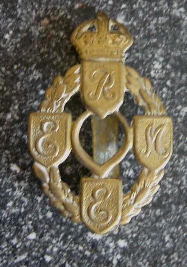 British Army R.E.M.E. Cap Badge WW2