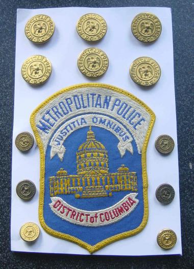 US Police Badge and Buttons