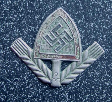 German Third Reich Labour Corps RAD Cap Badge