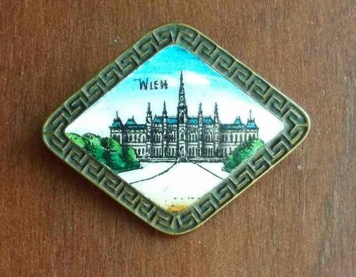 Austrian 1930s Tourist Badge Vienna