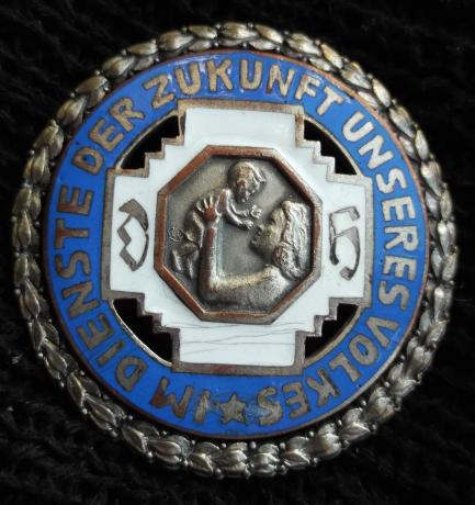 German Womens Health Care Members Badge 1930s