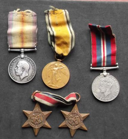 British WW1 WW2 Medal Group KOYLI Pair