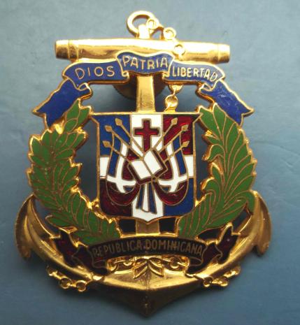 Dominican Republic Navy Officers Cap Badge 