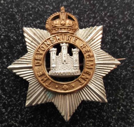 British Army Devonshire Regiment Cap Badge - Brooched