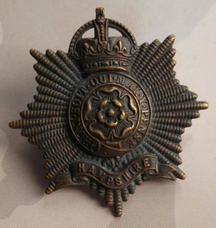 British Army Hampshire Regiment Officers Puggaree Badge