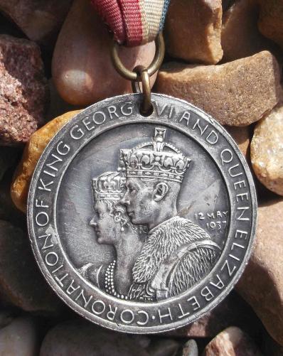 British King George VI Catherine de Barnes Coronation Medal 1937