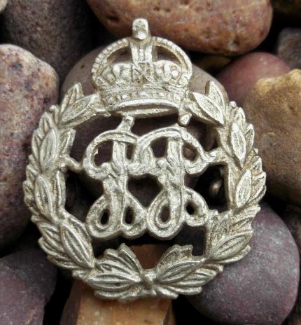 British Empire Indian Punjab Police Small Cap Badge