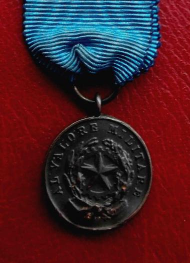 Italy Republic Bronze Medal of Military Valour Miniature 