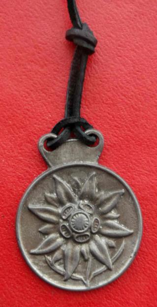 German Eismeer Front WW2 Commemorative Medal Believed Old Reproduction