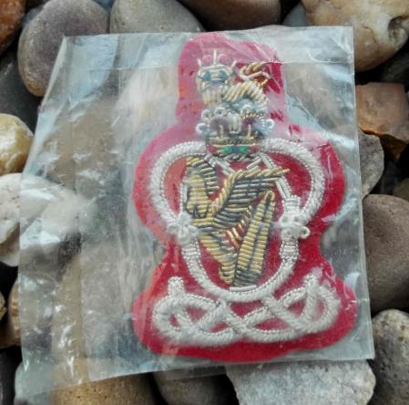 British Army Queen's Royal Hussars Officer's Cap Badge in Sachet EIIR