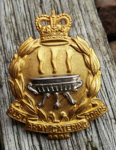 Australian Army Catering Corps Cap Badge Maker Marked EIIR