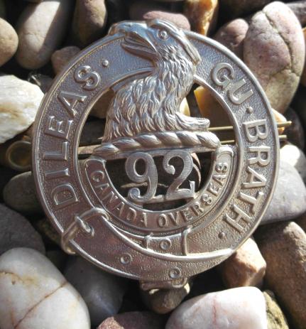 WW1 Canadian Army 92nd Battalion CEF Cap Badge Tiptaft Maker Marked