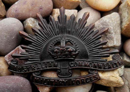 Australian Commonwealth Military Forces Rising Sun Cap Badge Stokes