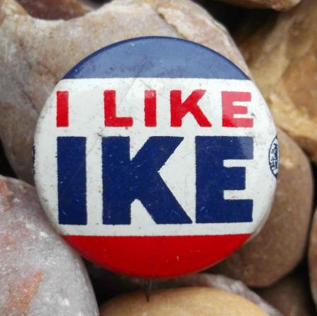 USA Vintage 1950s Dwight D. Eisenhower I Like Ike Campaign Button Pin Badge