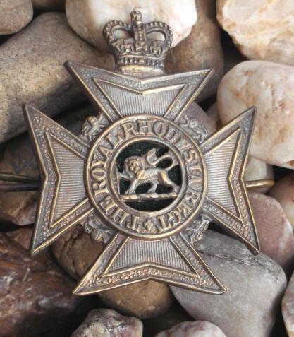 Rhodesian Army Royal Rhodesia Regiment Cap Badge EIIR