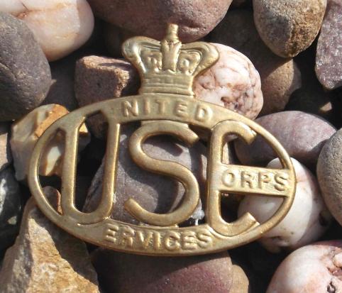 British and Commonwealth United Services Corps Cap Badge