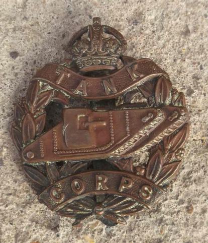 British WW1 Tank Corps Copper Great War Cap Badge GVR