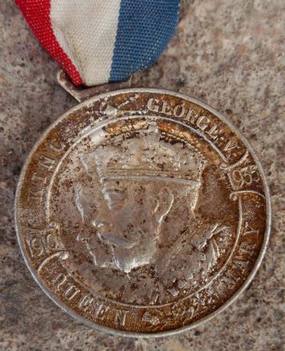 Daily Mail Teddy Tail League Jubilee Medal King George V  1935