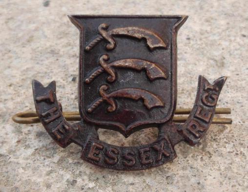 British Army The Essex Regiment Officers Collar Badge