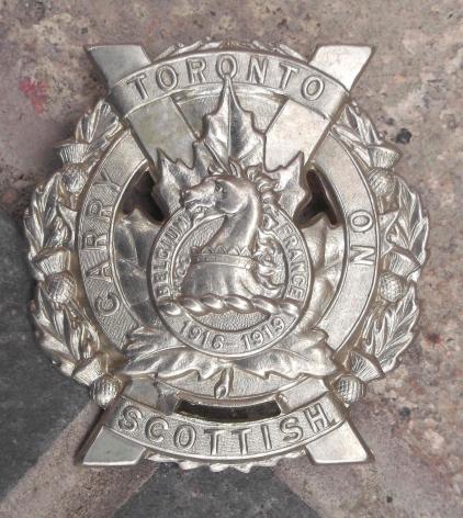 Canadian Army Toronto Scottish Glengarry Cap Badge Marked R Canada