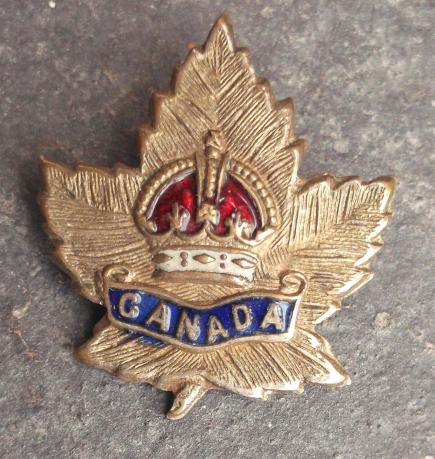 Canadian Army WW2 Sweetheart or Veterans Pin Badge Brooch Canada