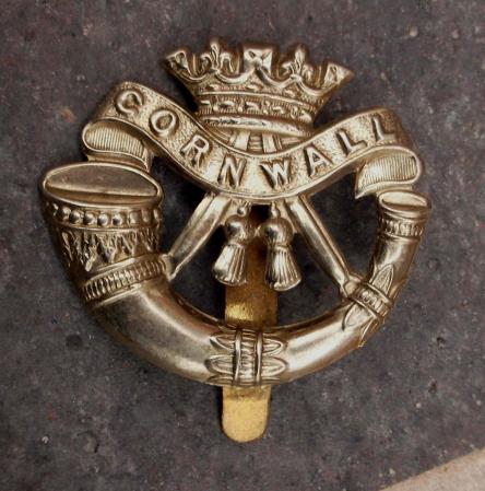 British Army Duke of Cornwalls Light Infantry DCLI Regiment Cap Badge Maker Marked