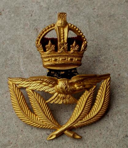 British Royal Air Force Warrant Officers Cap Badge RAF and Commonwealth