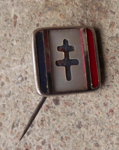 France WW2 Free French Cross of Lorraine Mini Stick Pin Enamelled Badge