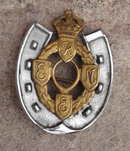 British Army WW2 Royal Electrical and Mechanical Engineers REME Sweetheart Brooch