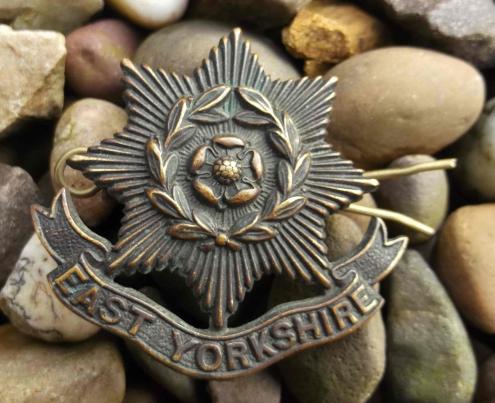 British Army East Yorkshire Regiment Officers Bronzed Cap Badge