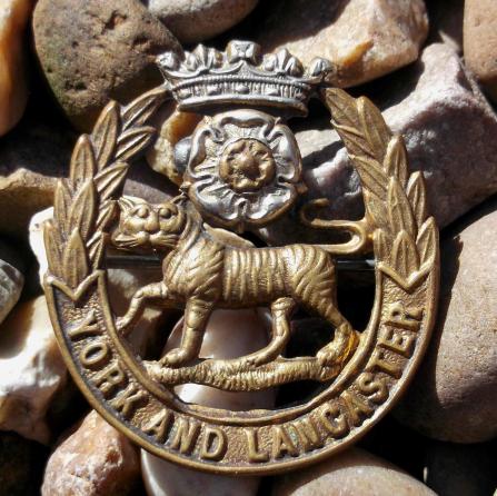 British Army York and Lancaster Regiment Brooched Cap Badge Sweetheart Brooch