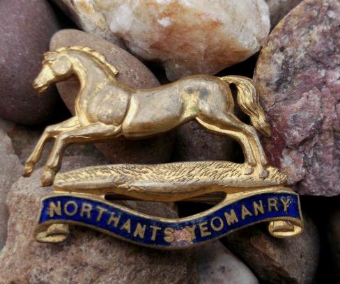 British Army Northamptonshire Yeomanry Sweetheart Veterans Brooch Badge