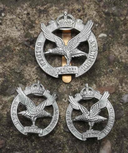 British Army Glider Pilot Regiment Cap and Collar Badges KC