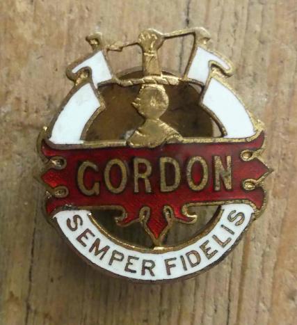 British Vintage Gordons School Buttonhole Veterans Old Boys Lapel Badge