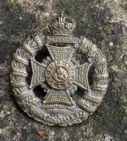 British Army Rifle Brigade Cast Bazaar Cap Badge KC