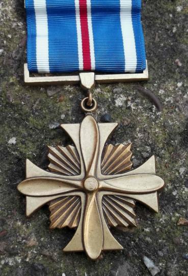 US Distinguished Flying Cross Graco G27 DFC Bravery Medal USA