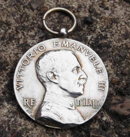 Italy Medal Of Merit For Italian Schools Abroad 800 Silver Emmanuel III