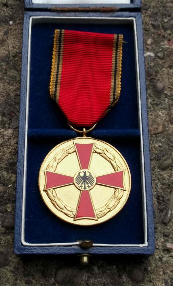 German Federal Order of Merit Cased Medal Germany Republic