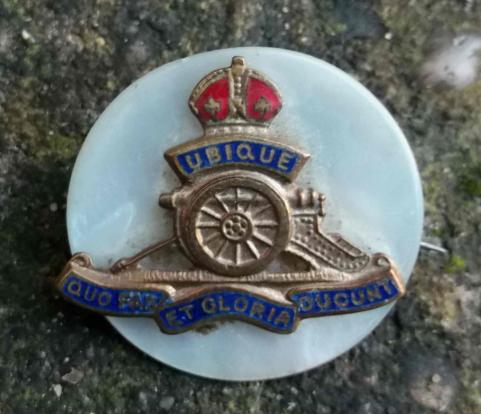 British Army Royal Artillery Sweetheart Brooch Kings Crown RA