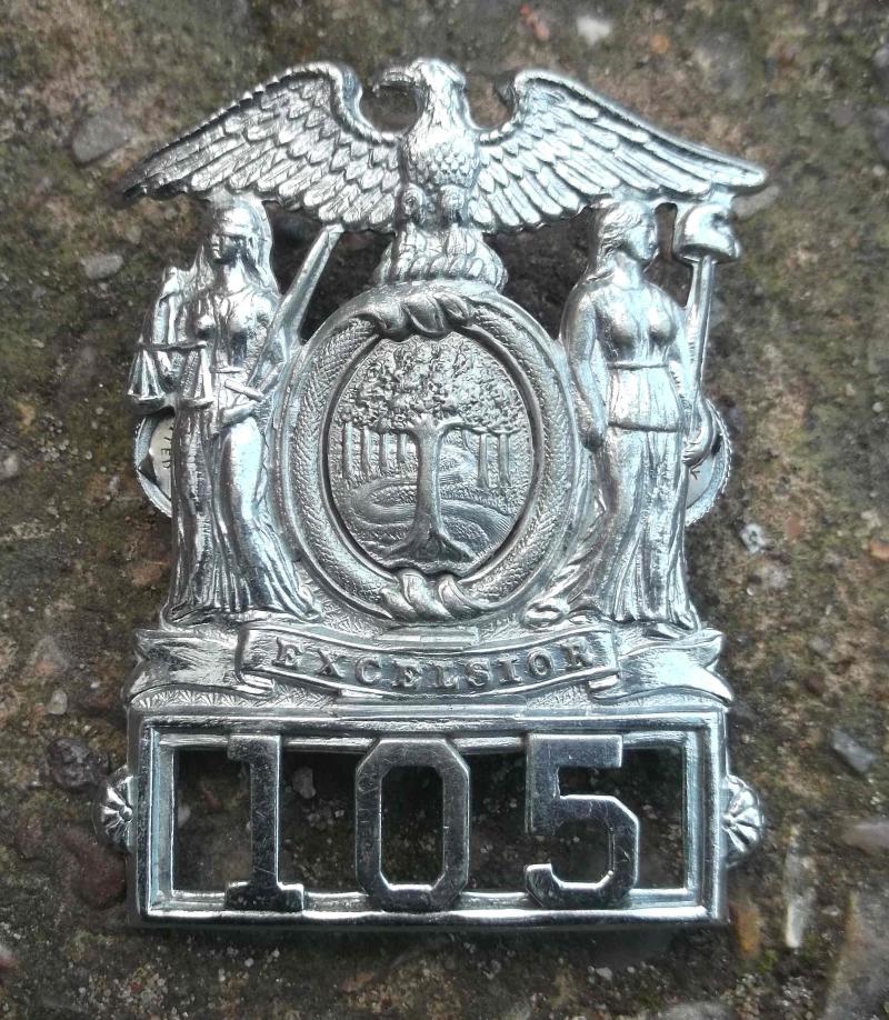 Circa 1930s US New York Police Cap Badge Herold Co