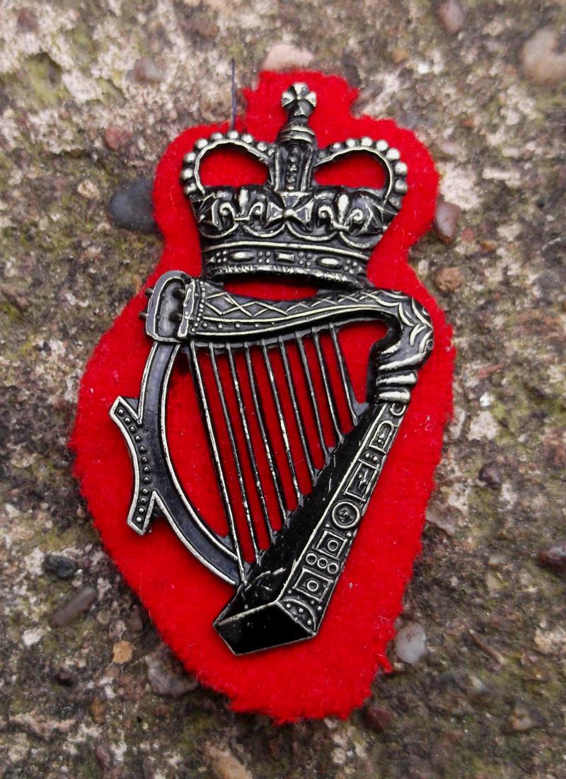 Royal Ulster Constabulary Cap Badge EIIR Northern Ireland RUC