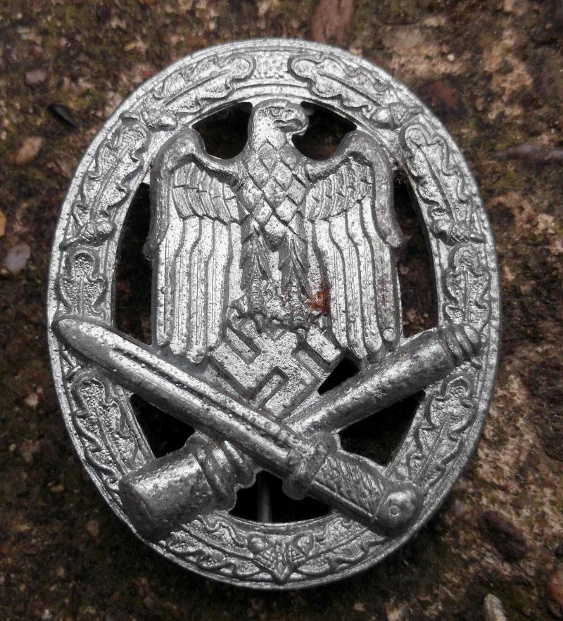 German Army Waffen SS General Assault Badge Maker Marked