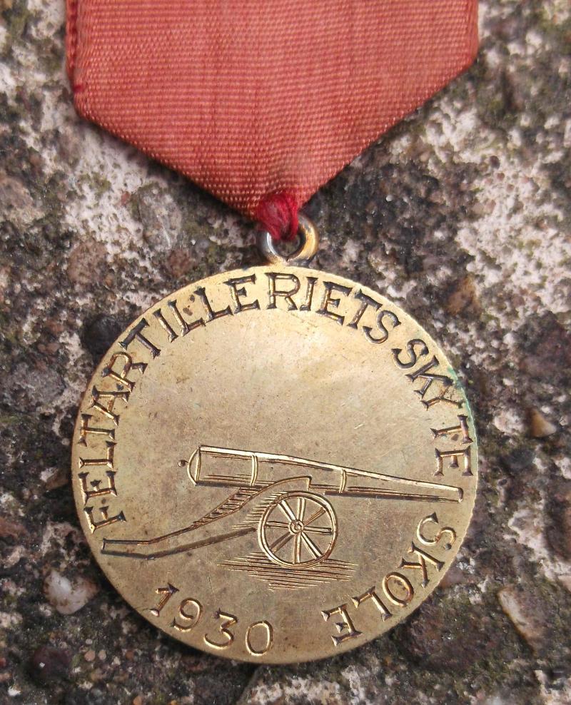 Norwegian Army 1930 Field Artillery School Medal orway