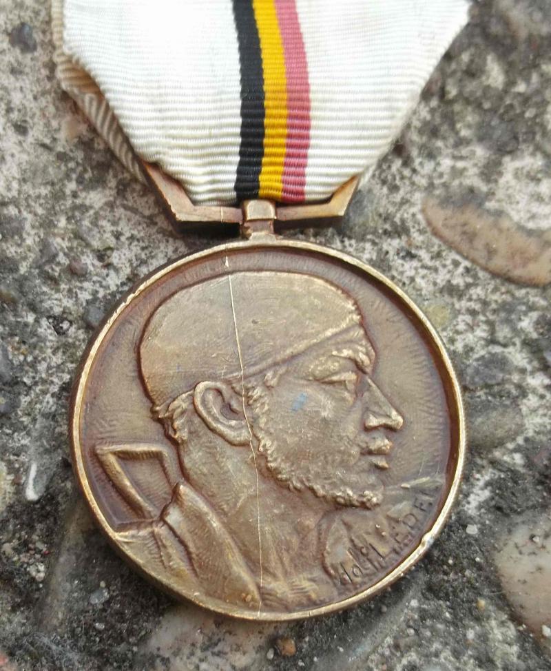 Belgian National Movement WW2 Resistance Medal  MNB BNB