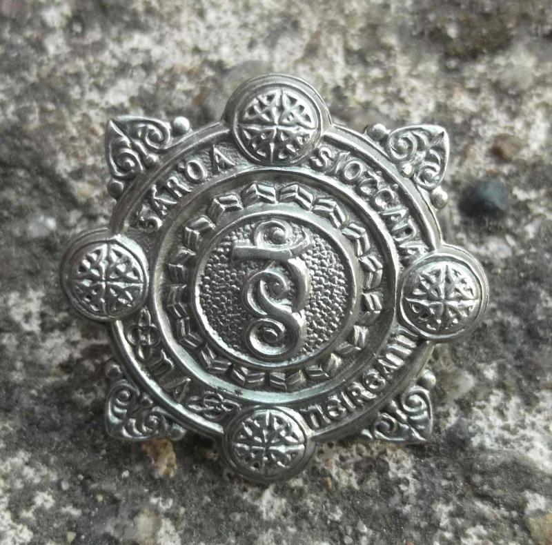 Garda Siochana Republic of Ireland Police First Pattern Collar Badge