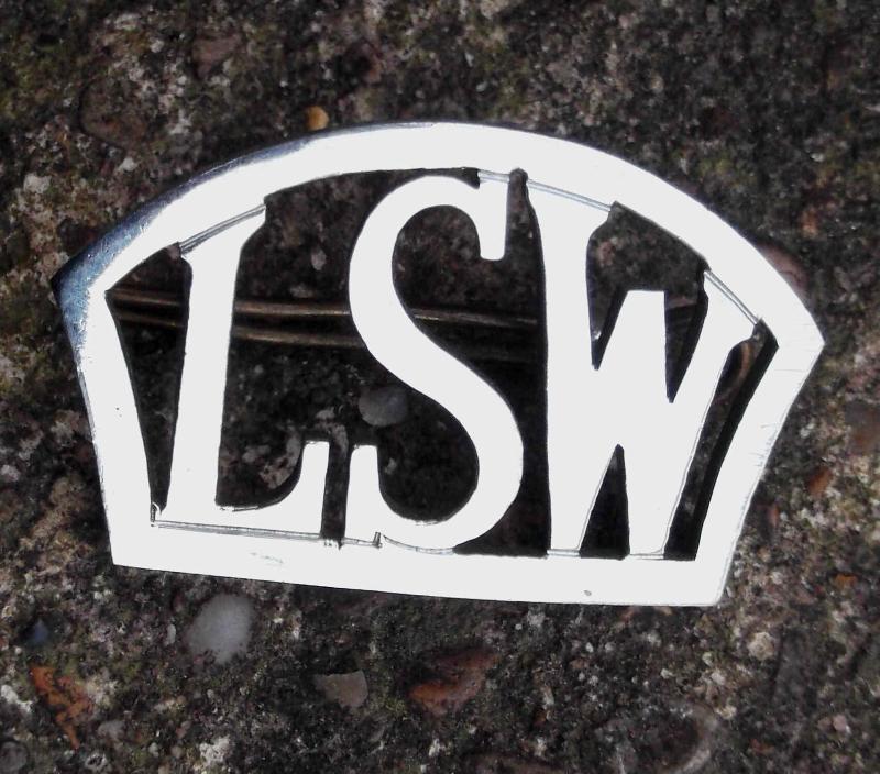 Vintage British Lysaughts Steel Works Cap Badge LSW