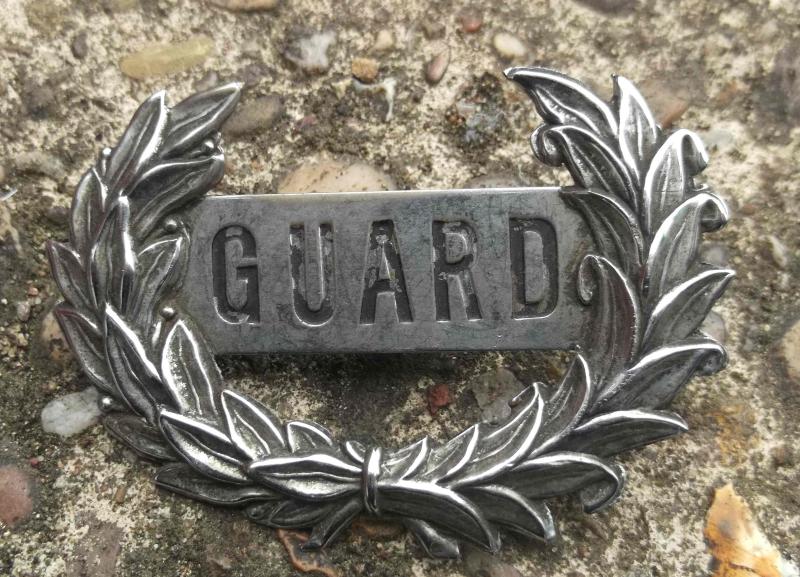 Vintage United States Guards Cap Badge USA
