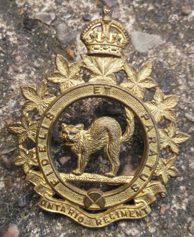 Canadian Army Ontario Regiment WW2 Cap Badge Canada